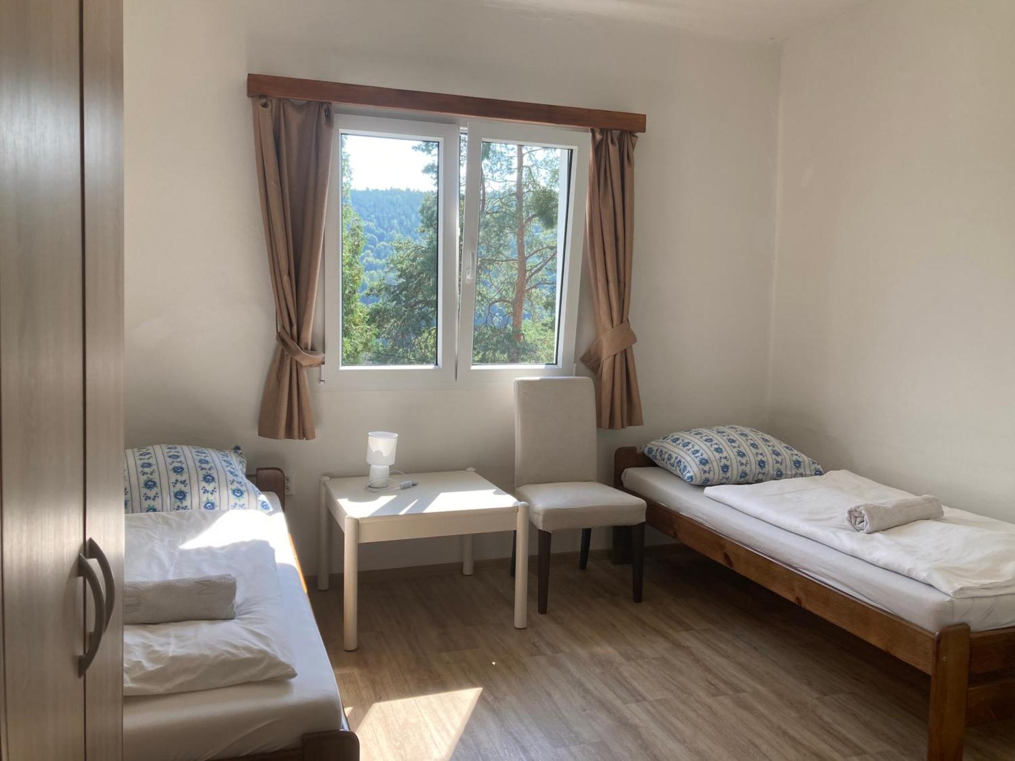Penzion Cholin Novy Knin Dış mekan fotoğraf