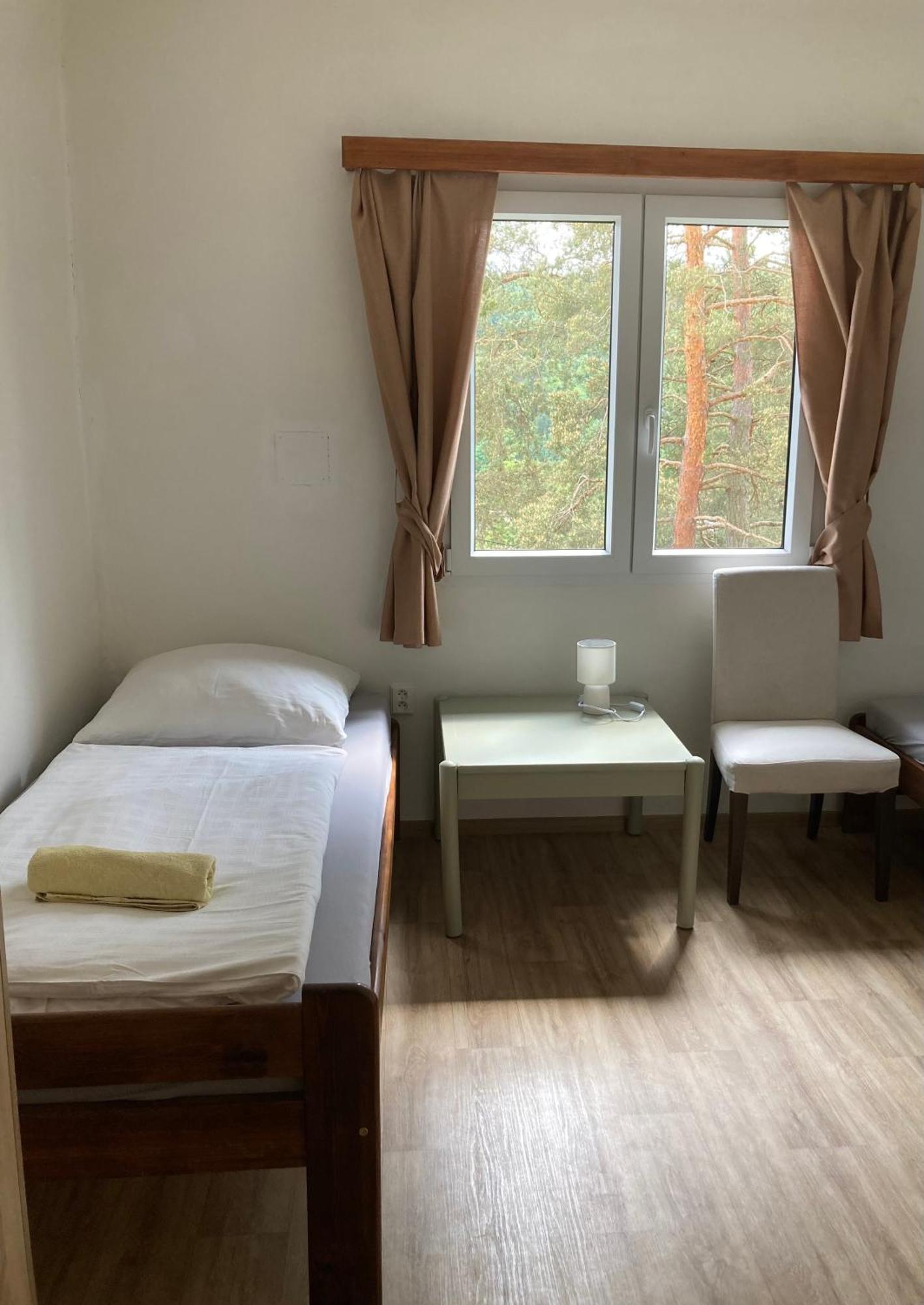 Penzion Cholin Novy Knin Dış mekan fotoğraf